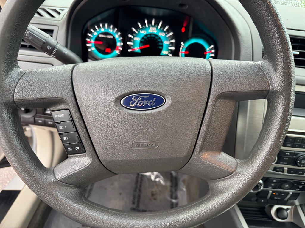 2010 Ford Fusion Image 36
