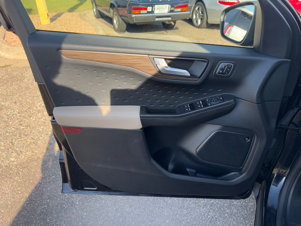2020 Ford Escape Image 20