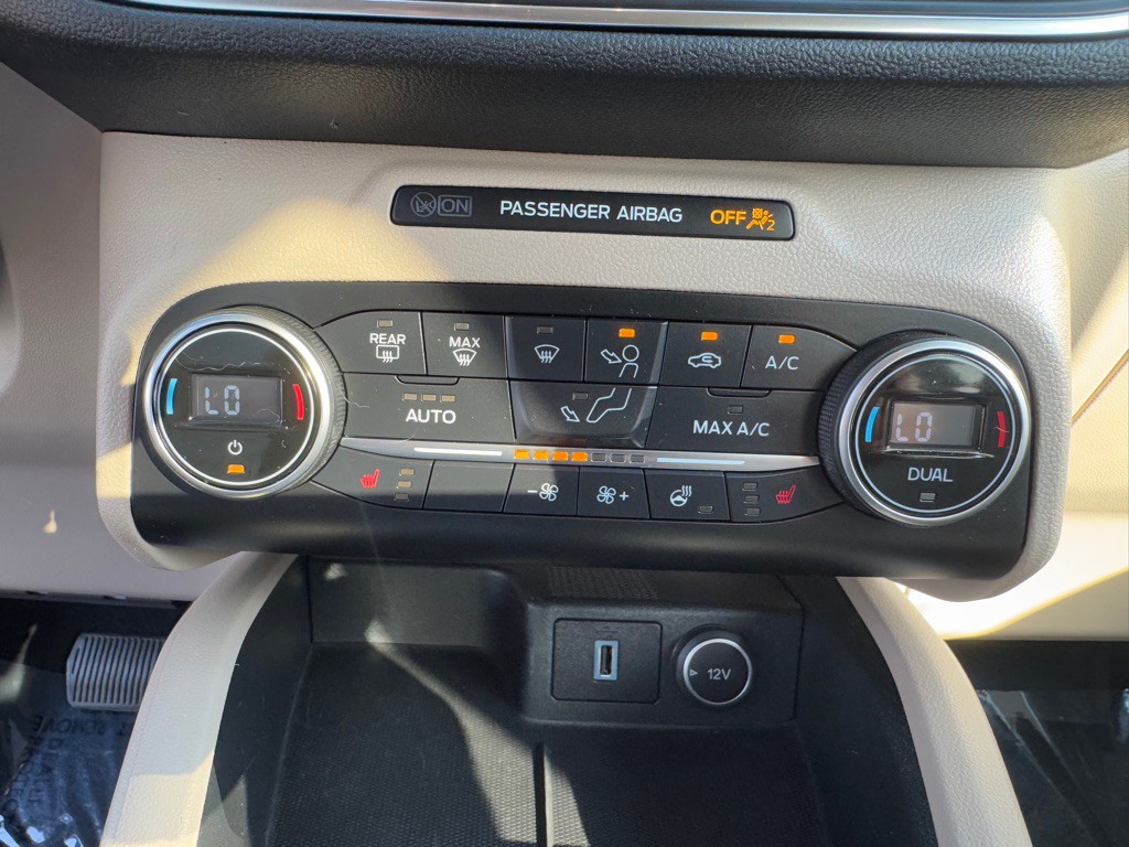 2020 Ford Escape Image 41