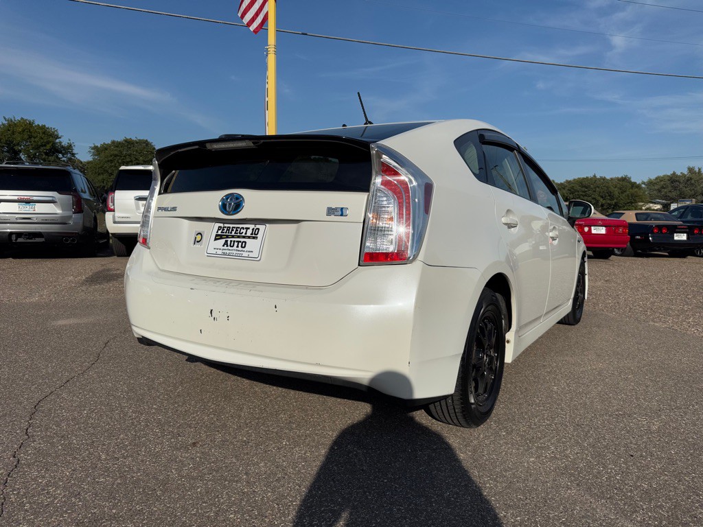 2012 Toyota Prius Image 5