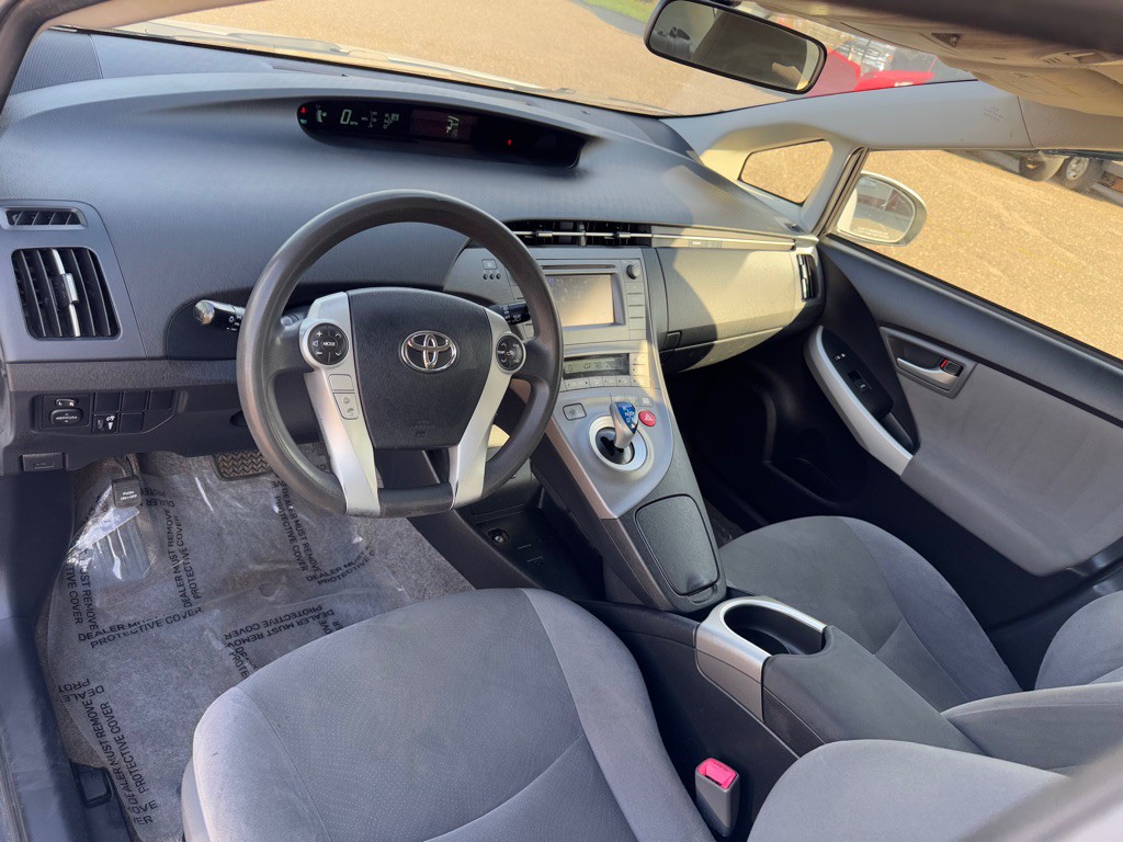 2012 Toyota Prius Image 18