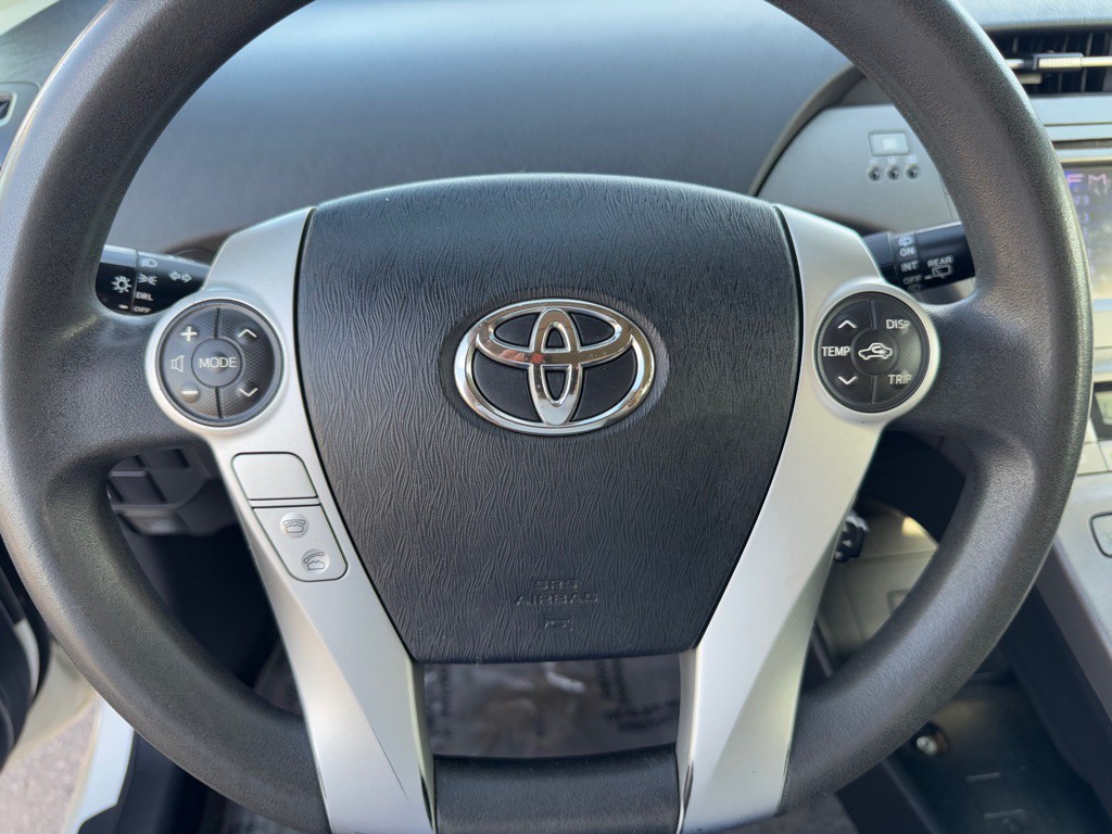 2012 Toyota Prius Image 39