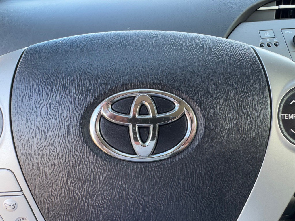 2012 Toyota Prius Image 41