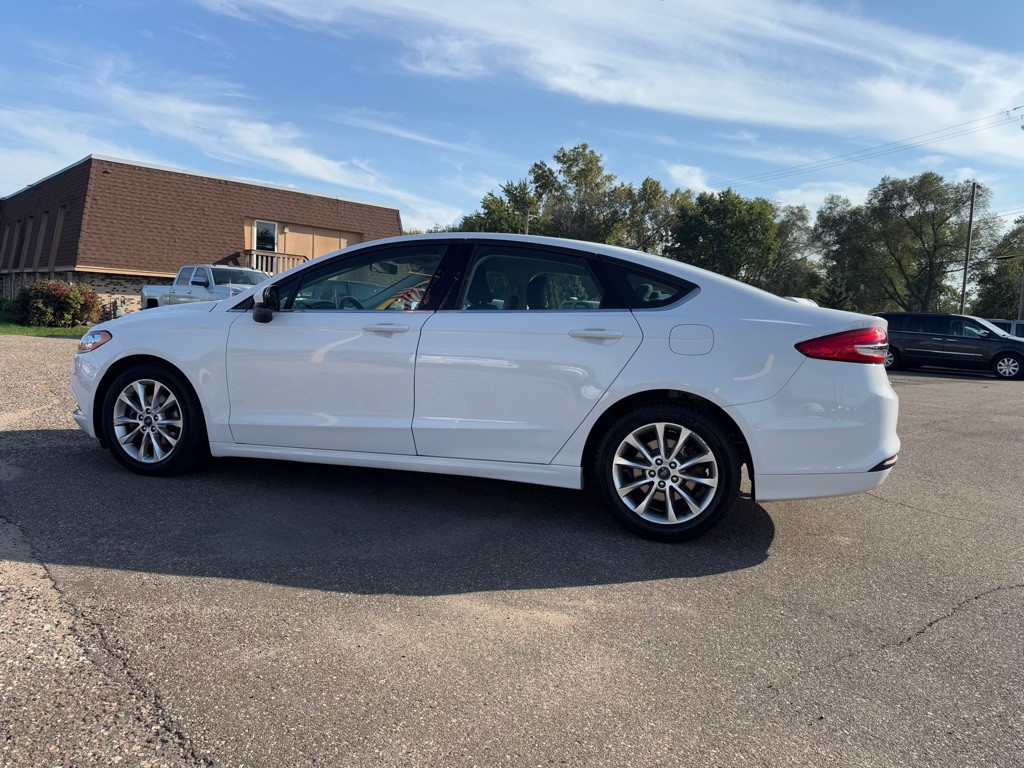 2017 Ford Fusion Image 8