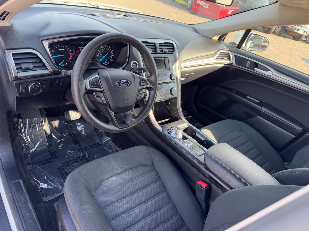 2017 Ford Fusion Image 18