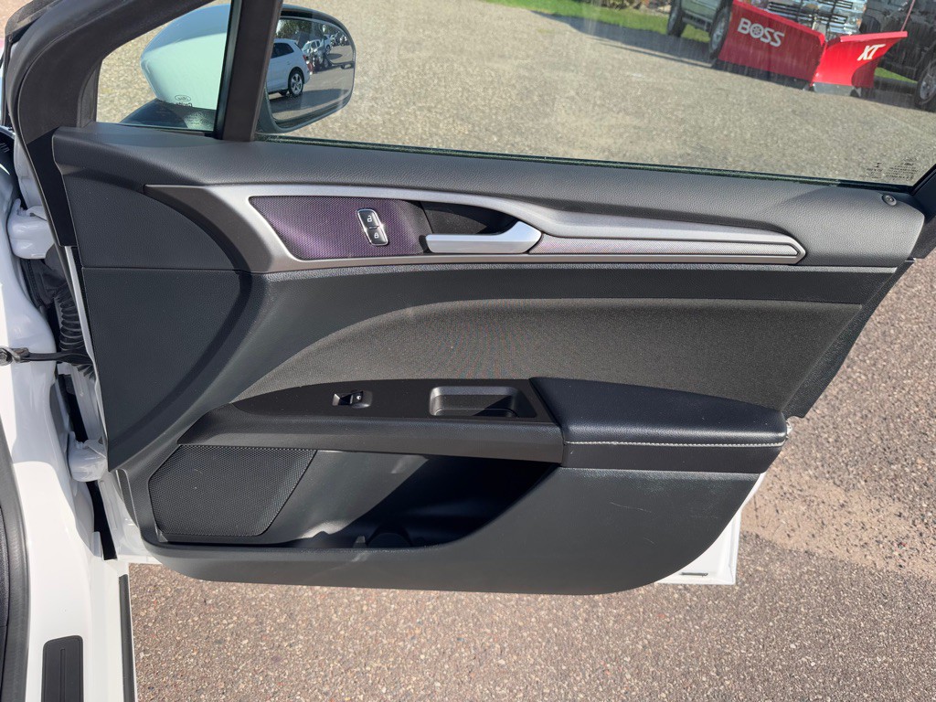 2017 Ford Fusion Image 29