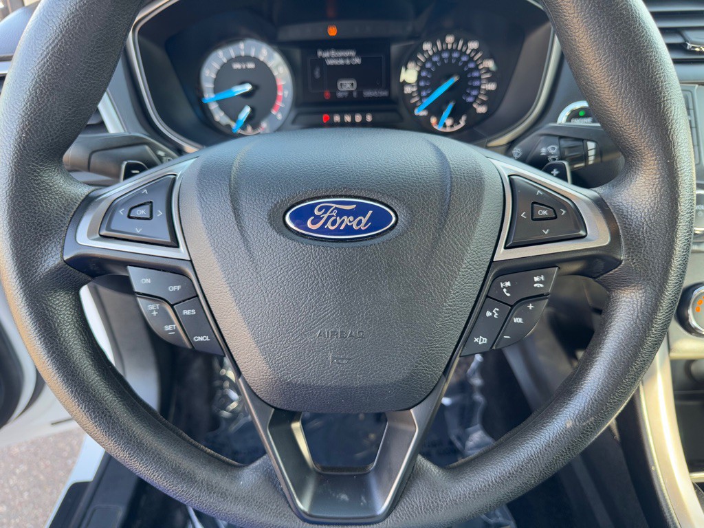 2017 Ford Fusion Image 37