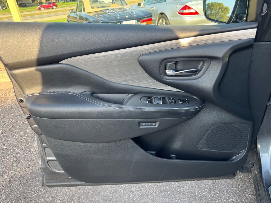 2015 Nissan Murano Image 19