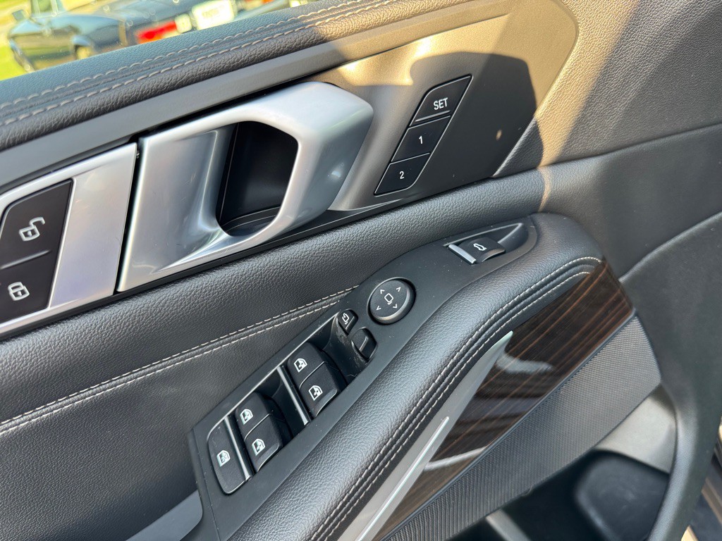 2020 BMW X5 Image 20