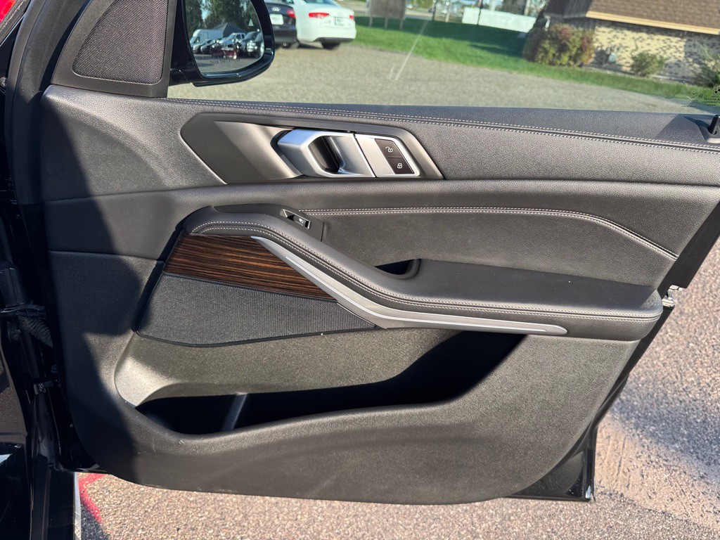 2020 BMW X5 Image 33