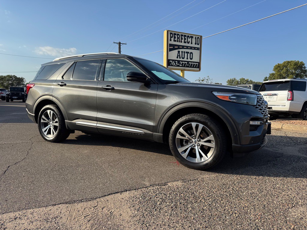 2020 Ford Explorer Image 2