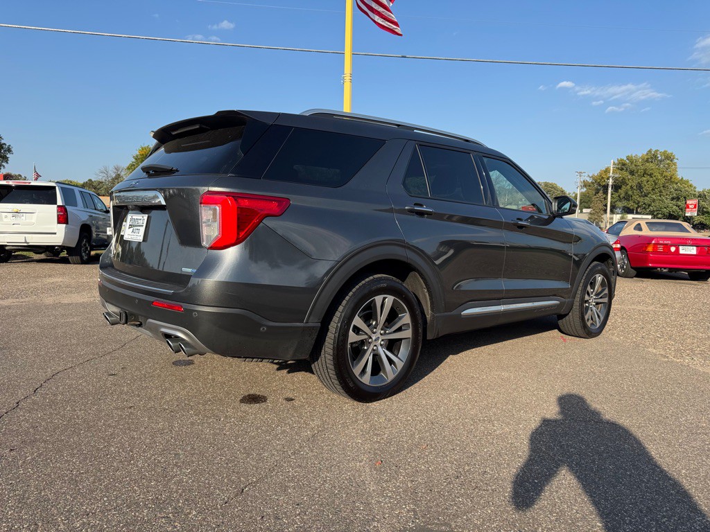 2020 Ford Explorer Image 4