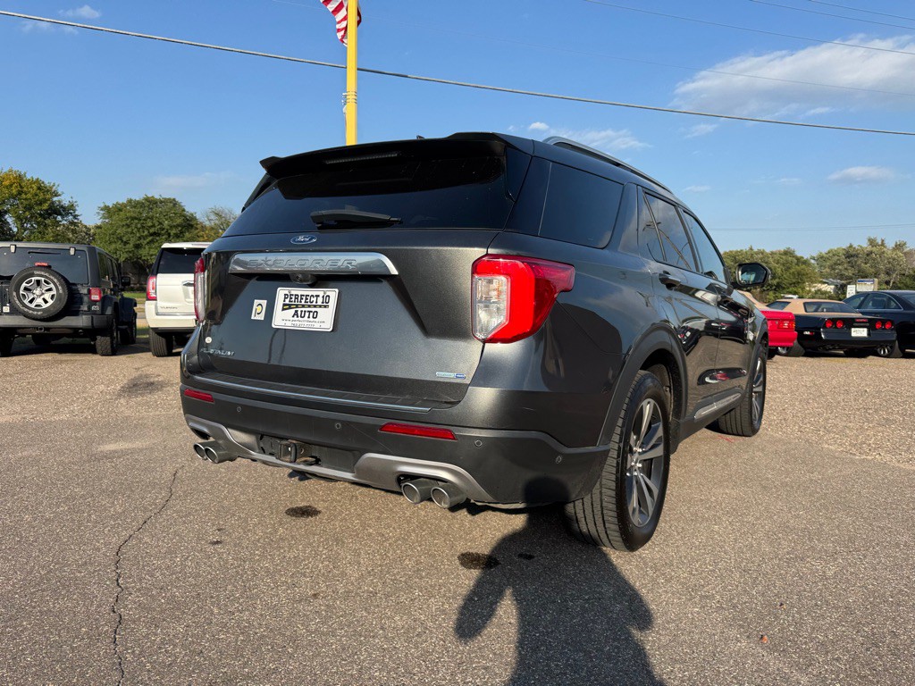 2020 Ford Explorer Image 5