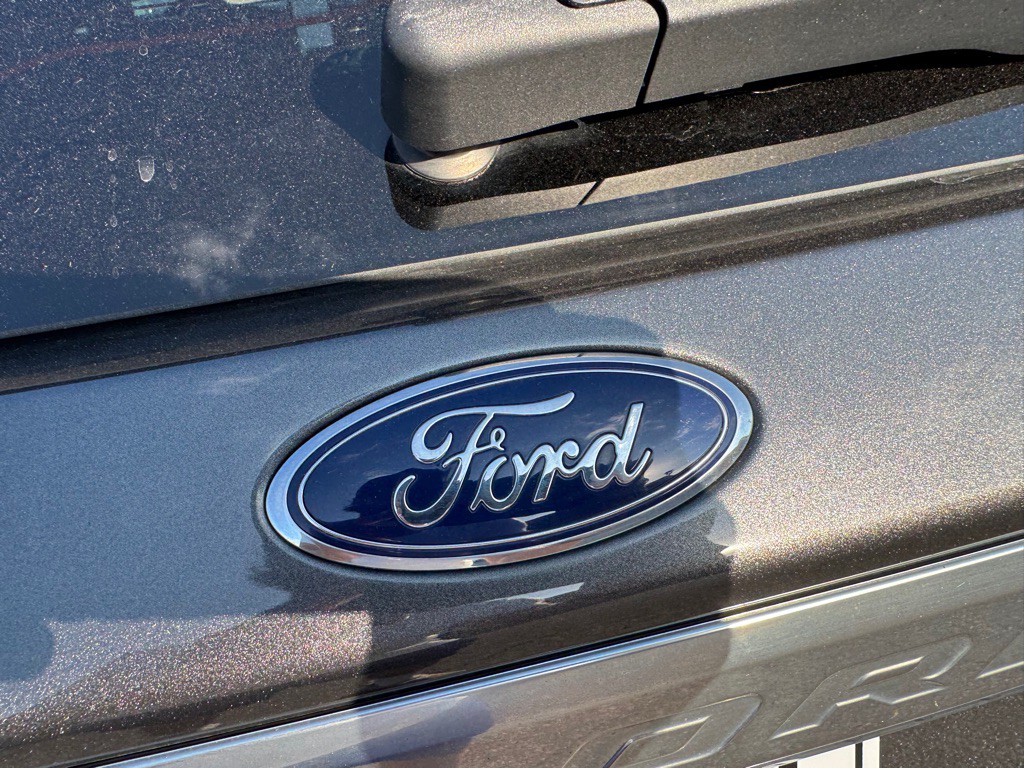 2020 Ford Explorer Image 13
