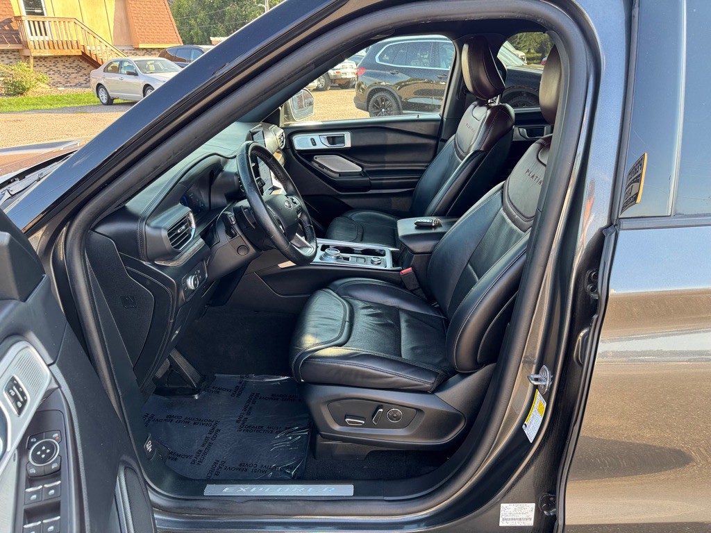 2020 Ford Explorer Image 16