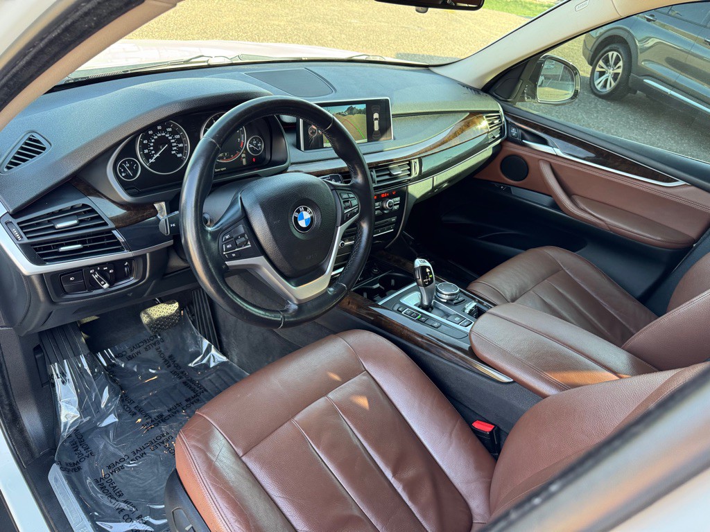 2015 BMW X5 Image 18