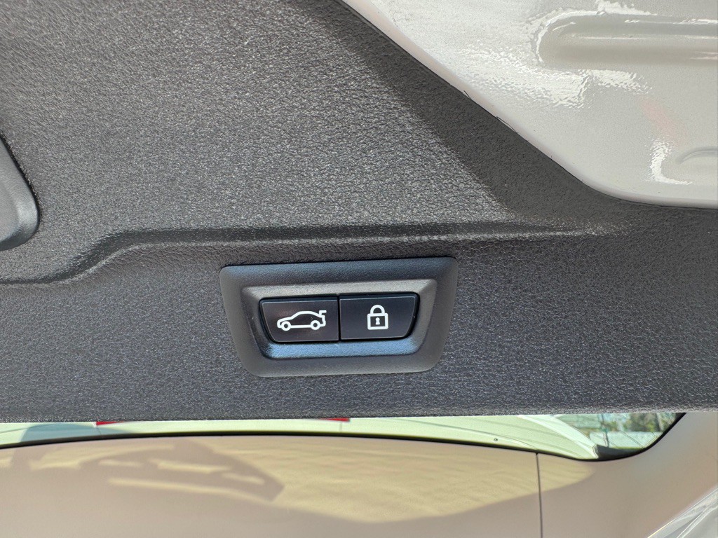 2015 BMW X5 Image 25