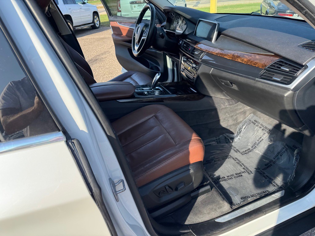 2015 BMW X5 Image 30