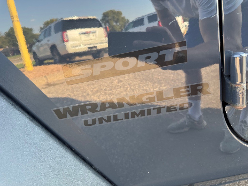 2016 Jeep Wrangler Unlimited Image 13