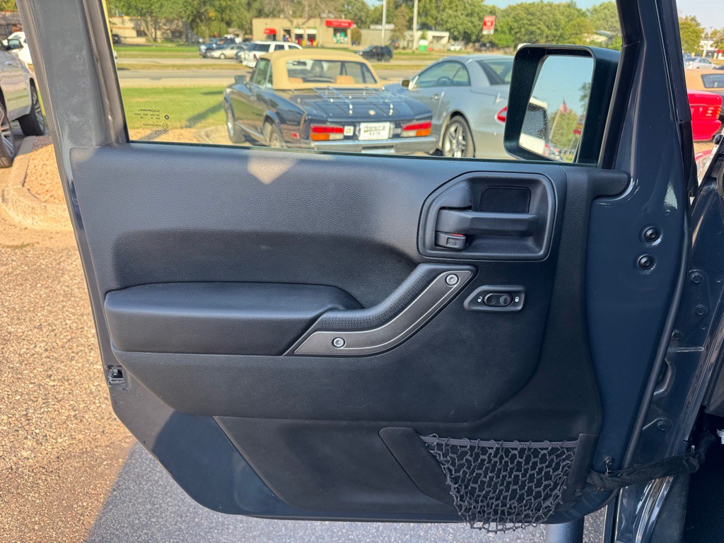 2016 Jeep Wrangler Unlimited Image 17