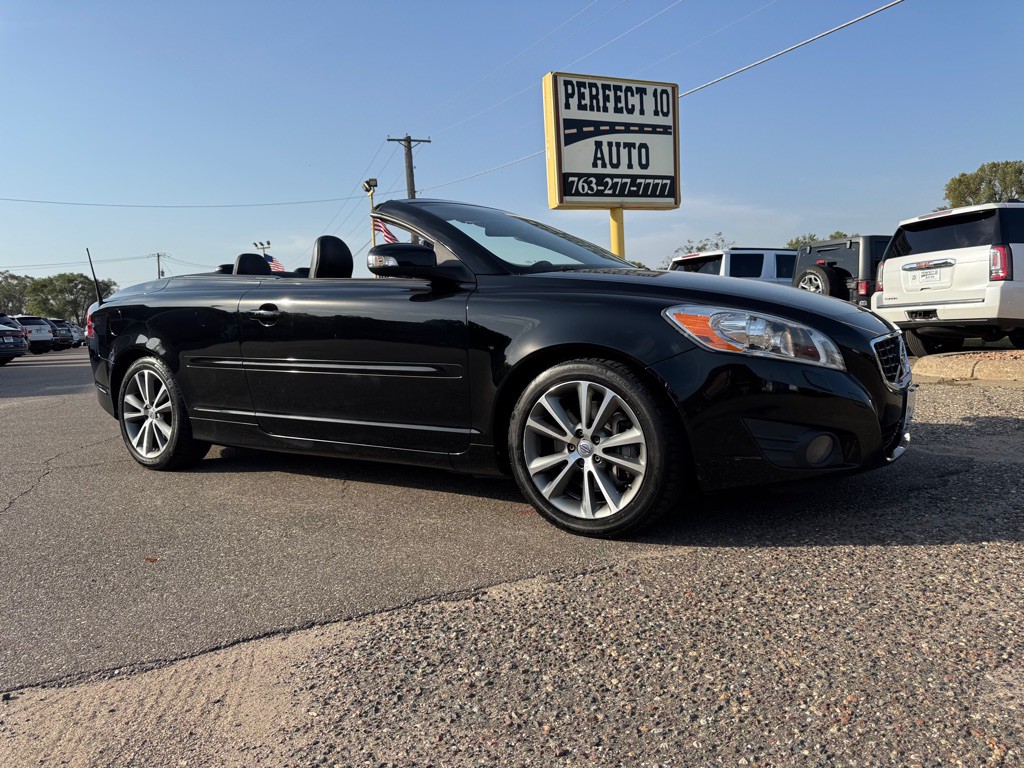 2012 Volvo C70 Image 2
