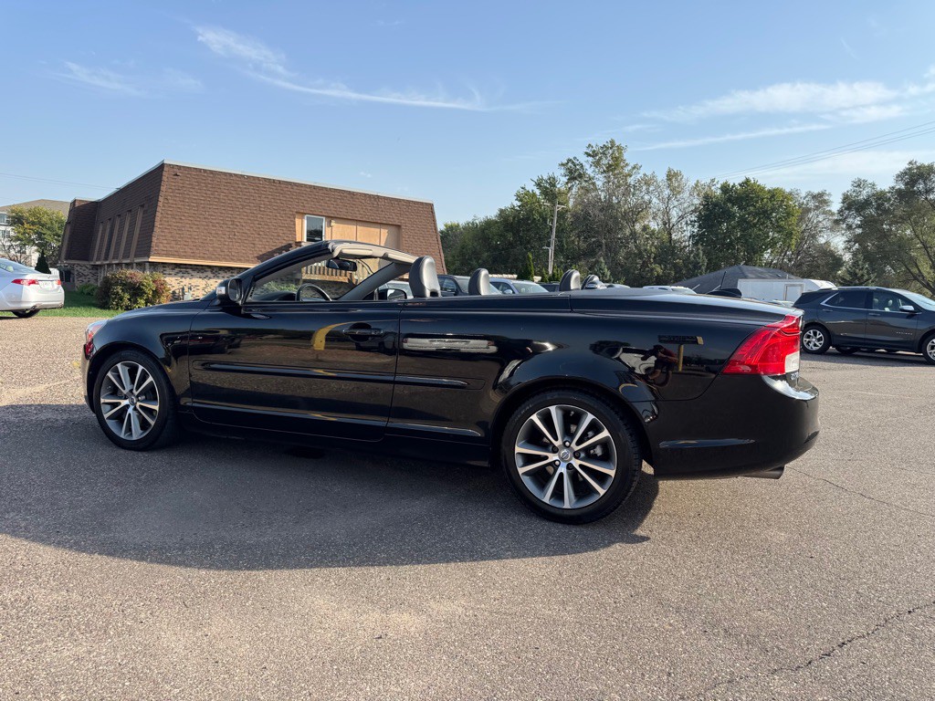 2012 Volvo C70 Image 8