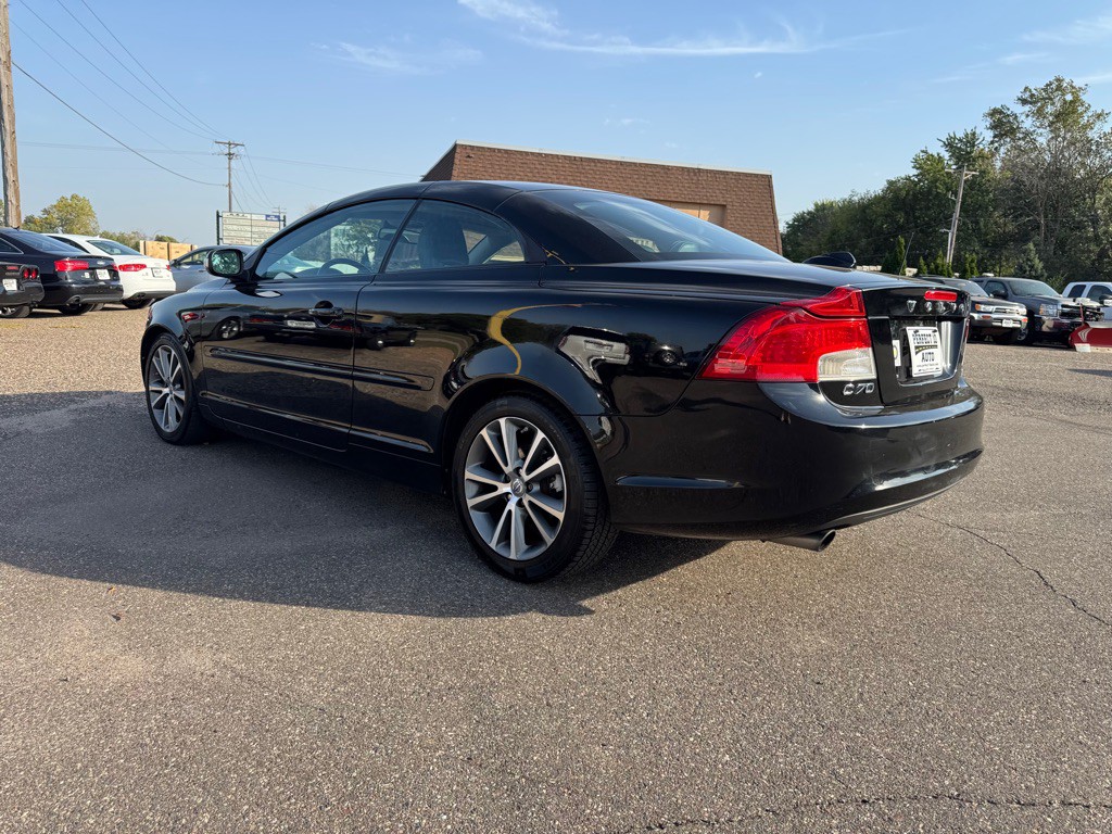 2012 Volvo C70 Image 17