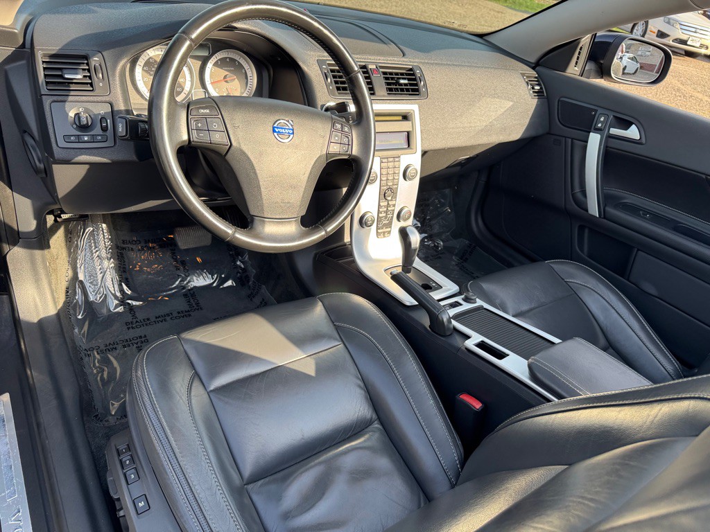 2012 Volvo C70 Image 26