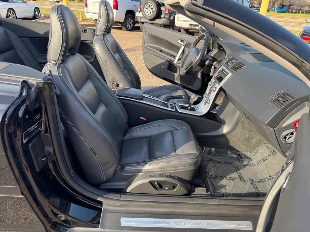 2012 Volvo C70 Image 31