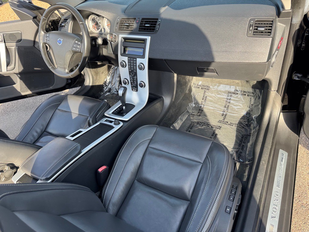 2012 Volvo C70 Image 33