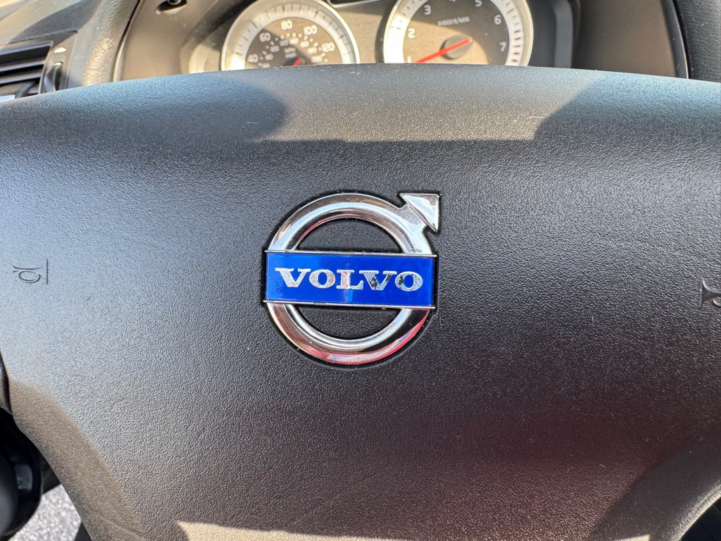 2012 Volvo C70 Image 42