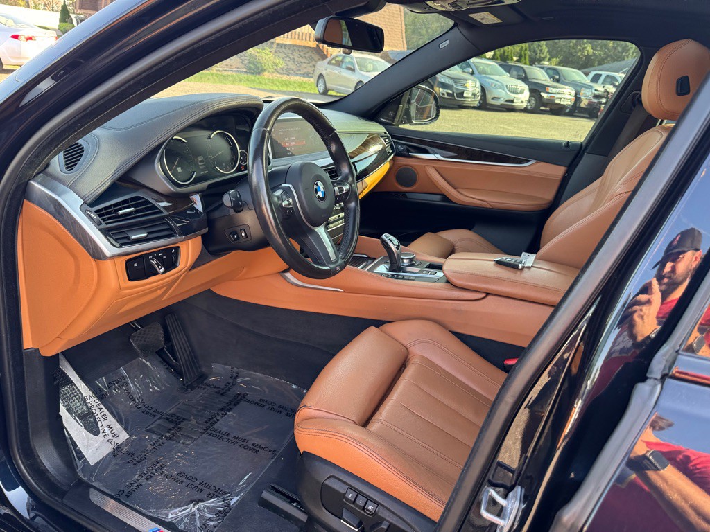 2018 BMW X6 Image 17