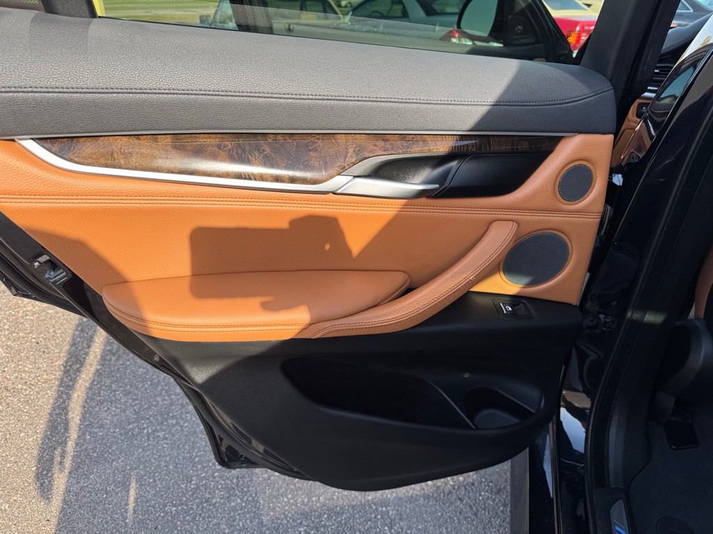 2018 BMW X6 Image 23