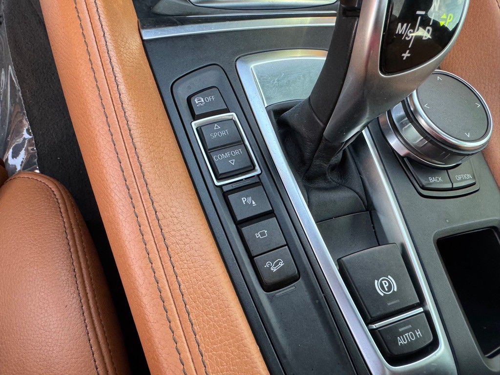 2018 BMW X6 Image 40