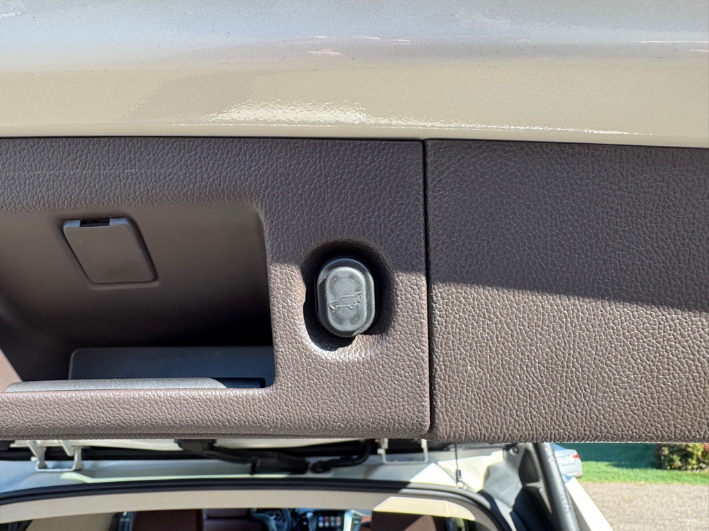 2015 Chevrolet Tahoe Image 30