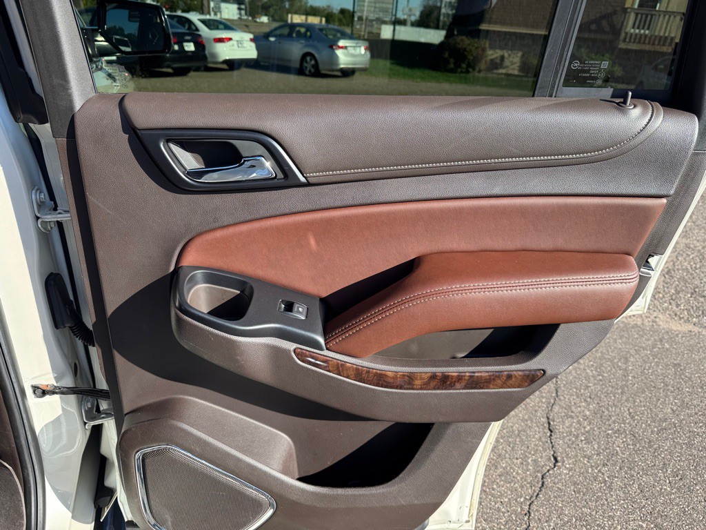 2015 Chevrolet Tahoe Image 33