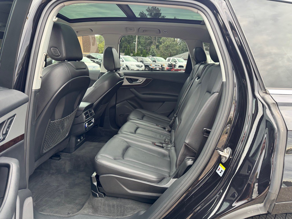 2019 Audi Q7 Image 20