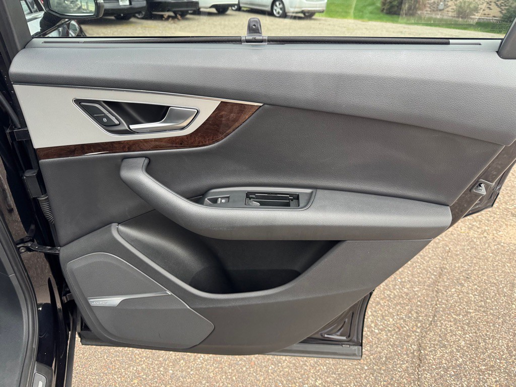 2019 Audi Q7 Image 30