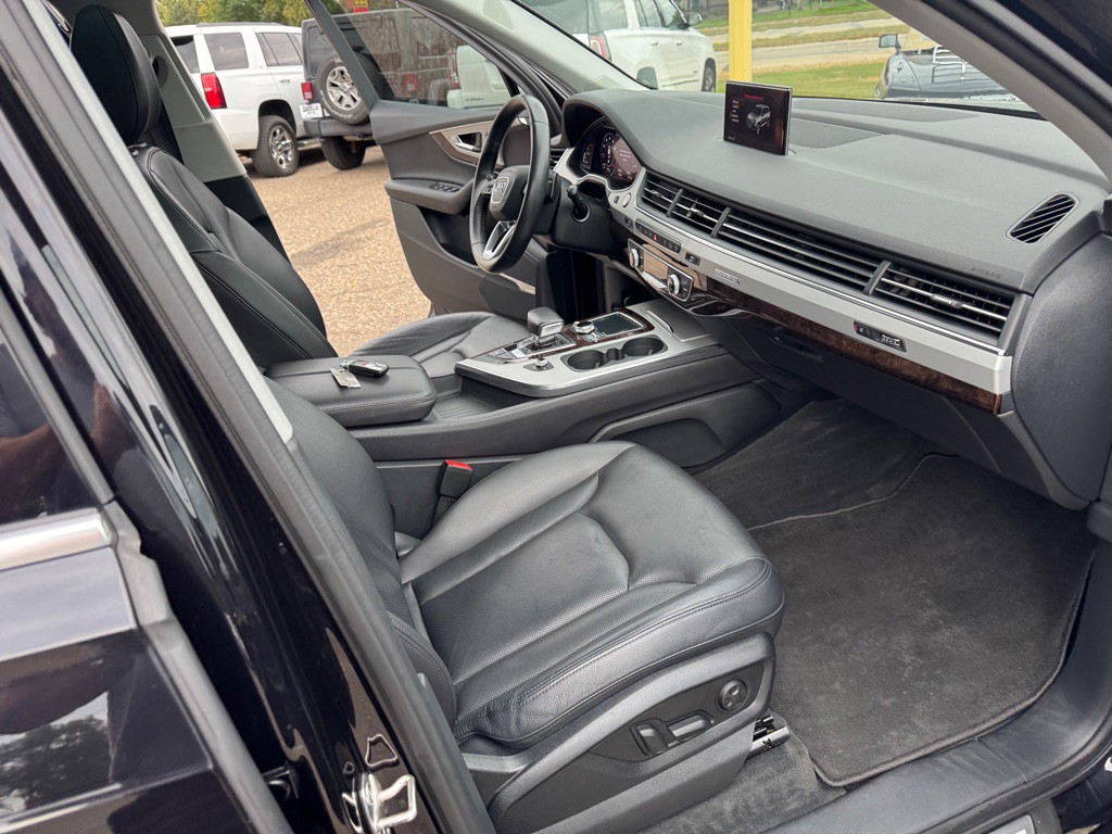 2019 Audi Q7 Image 32