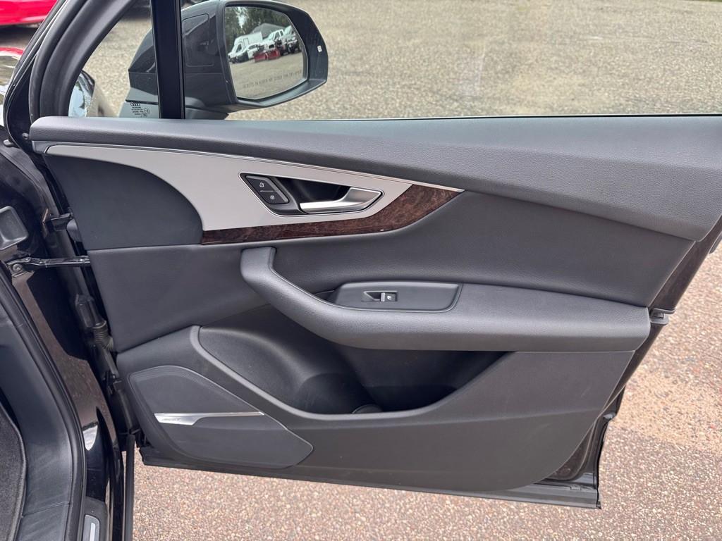 2019 Audi Q7 Image 34