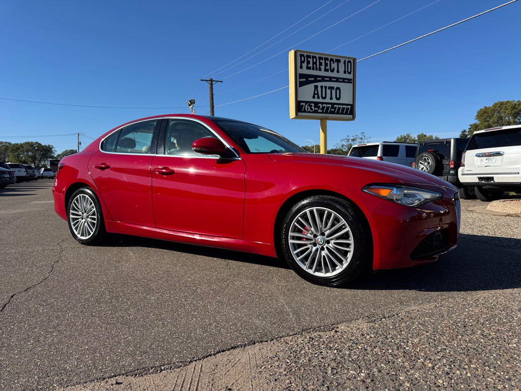 2018 Alfa Romeo Giulia Image 2