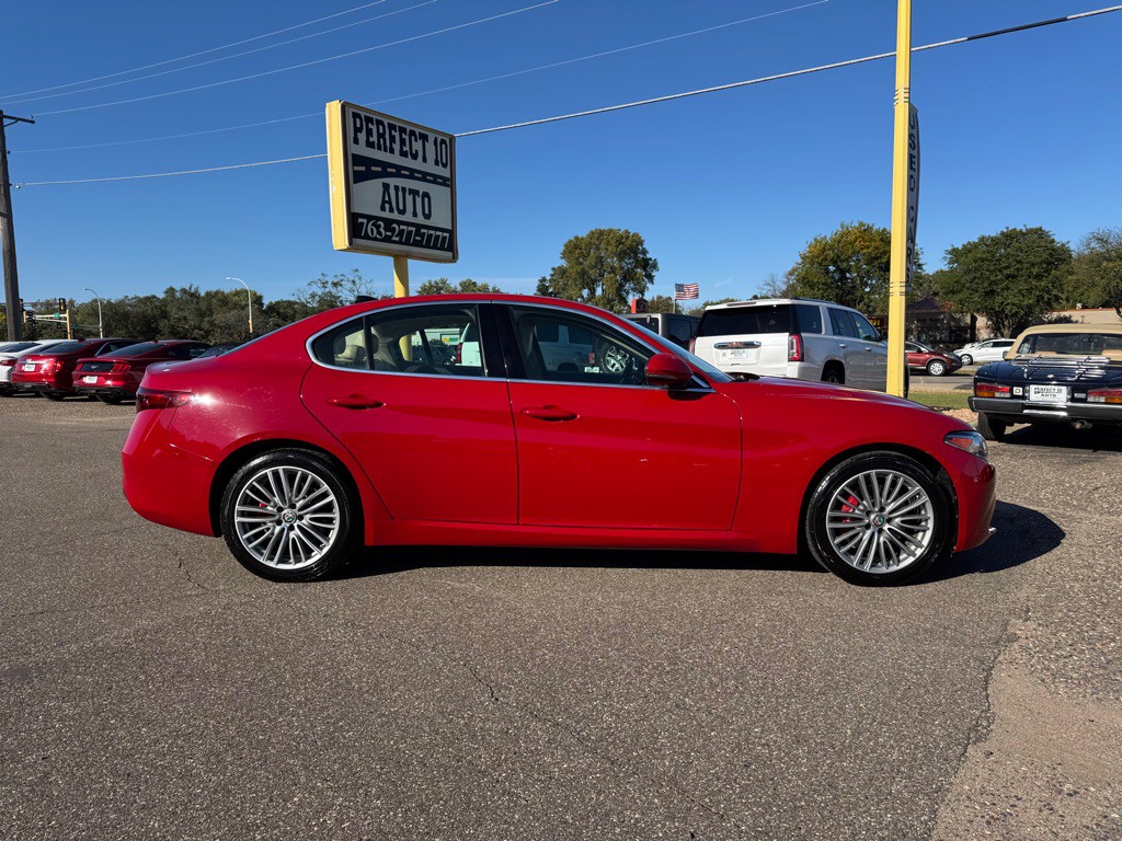 2018 Alfa Romeo Giulia Image 3