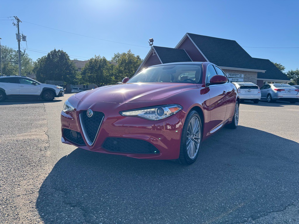 2018 Alfa Romeo Giulia Image 11