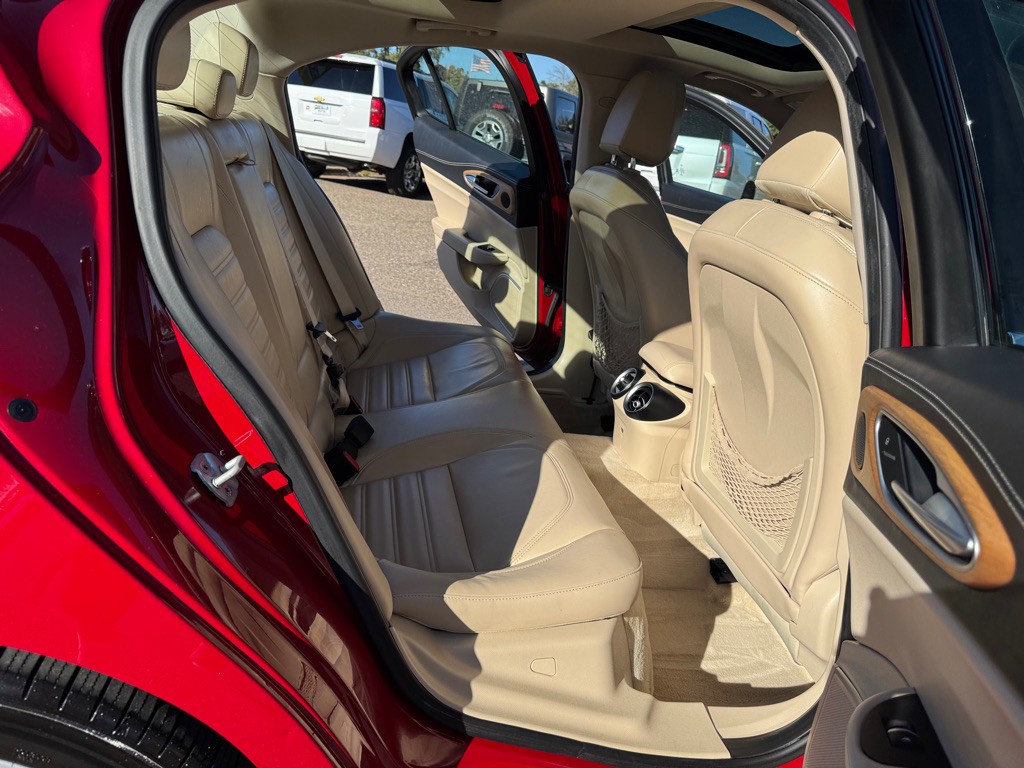2018 Alfa Romeo Giulia Image 24