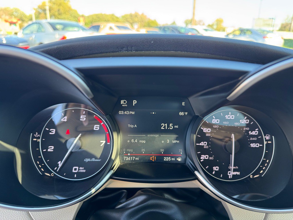 2018 Alfa Romeo Giulia Image 50