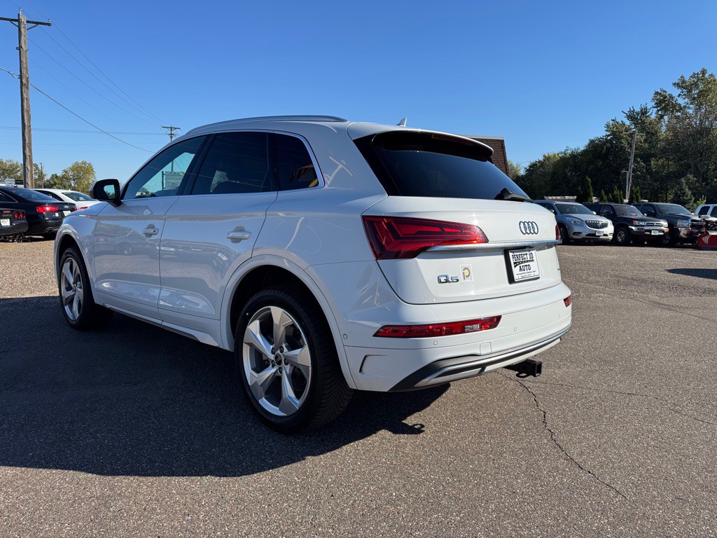 2021 Audi Q5 Image 7