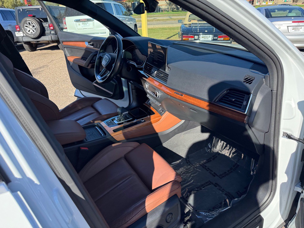 2021 Audi Q5 Image 32