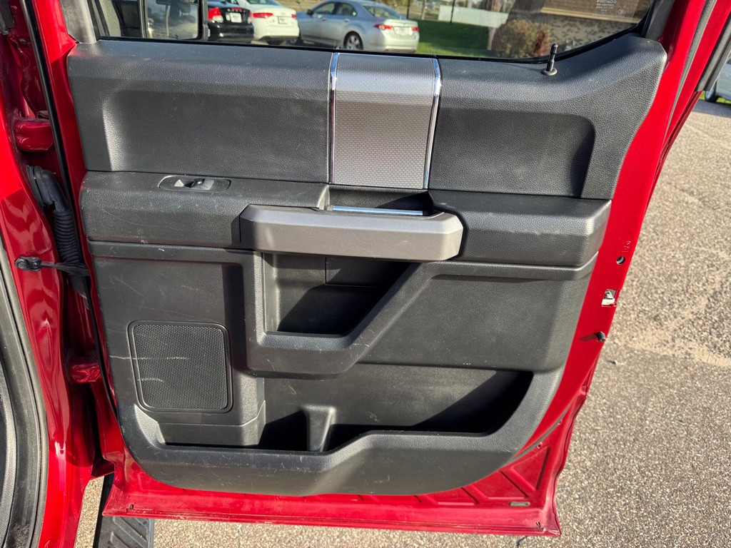 2017 Ford F-150 Image 28