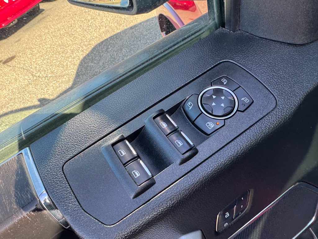 2017 Ford F-150 Image 25