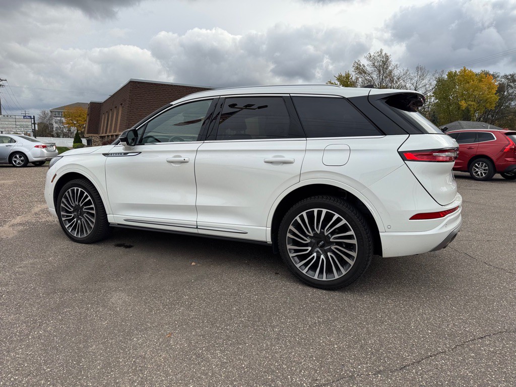 2021 Lincoln Corsair Image 8